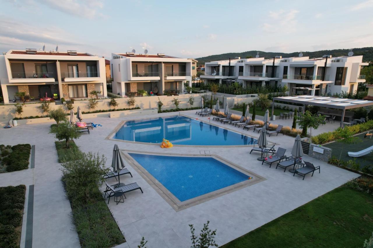 Olea Valley Holiday Villa Nikiti  Buitenkant foto